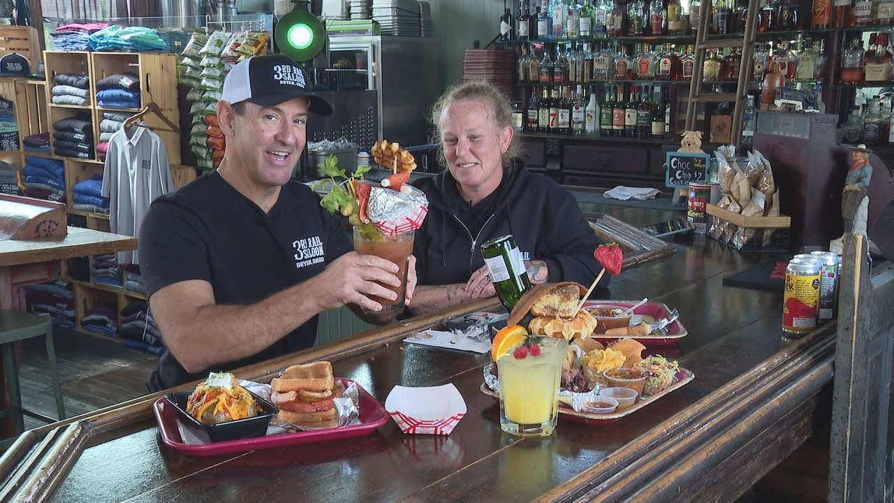 Dine in the 419: 3rd Rail Saloon