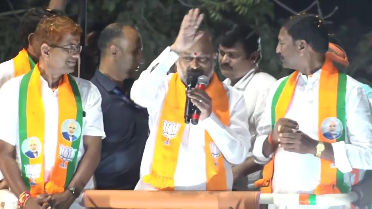 Live : Karimnagar Municipal corporation campaign in Division 51, 24 #LotusInEveryDivision