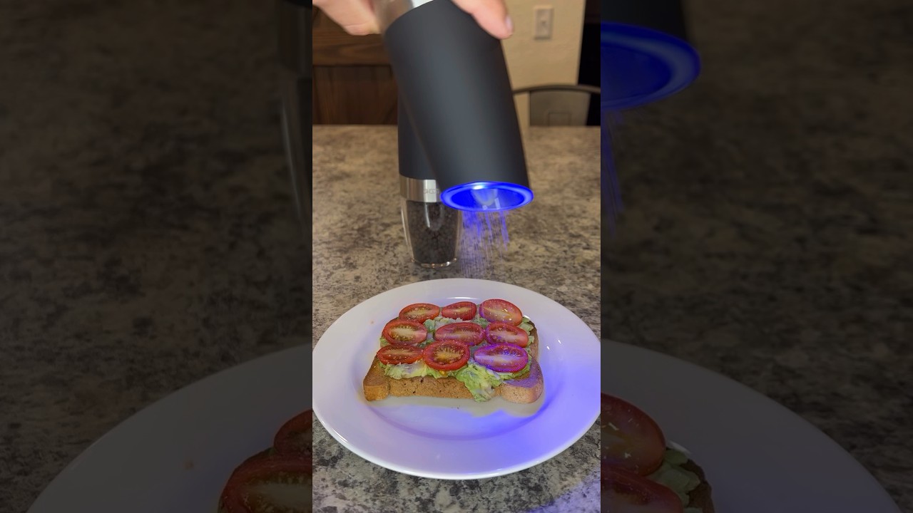 Gravity Automatic Salt and Pepper Grinders 😉😍 