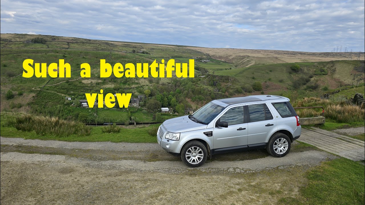 A lane in Littleborough in the Freelander 2