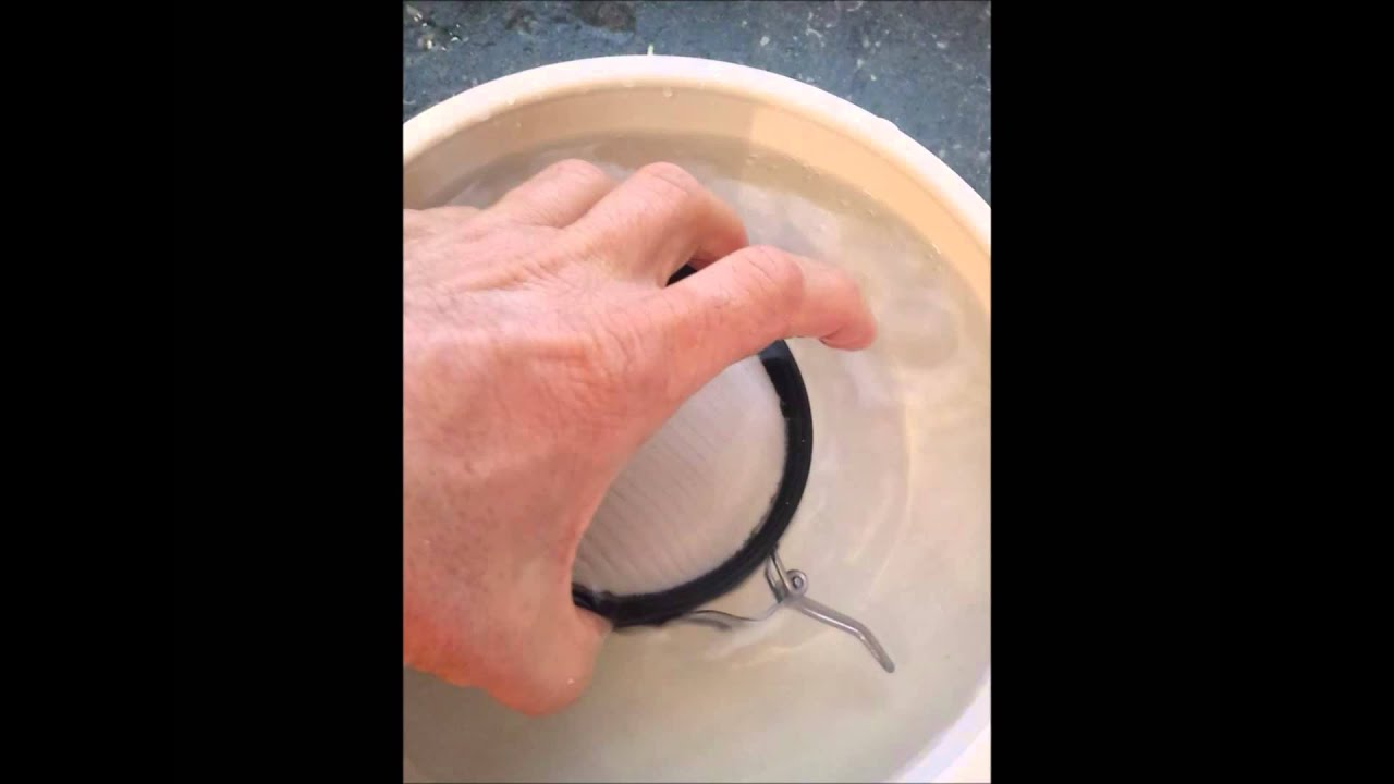 Amazado y moldeado de quesos calentados