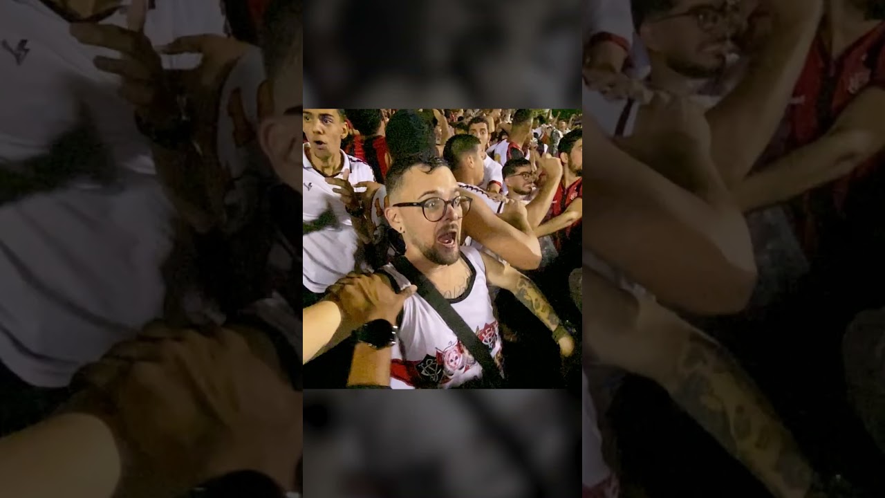 Rea&ccedil;&atilde;o da torcida no gola&ccedil;o de Alerrandro de bicicleta! #ecvitoria