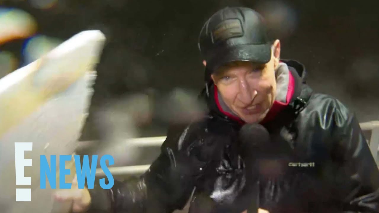 Anderson Cooper HIT by Flying Debris During Live Hurricane Milton News Report | E! News