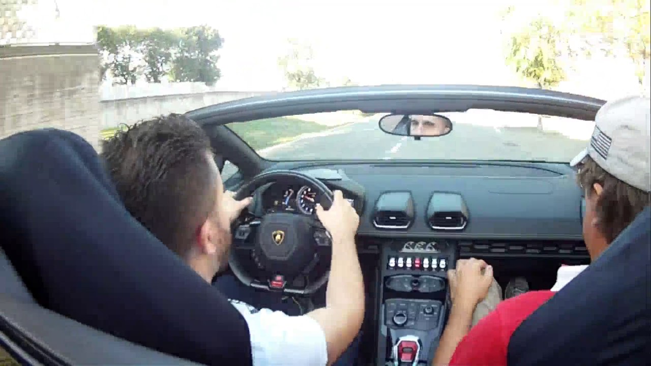 Test drive Lamborghini Huracan Spyder 610cv