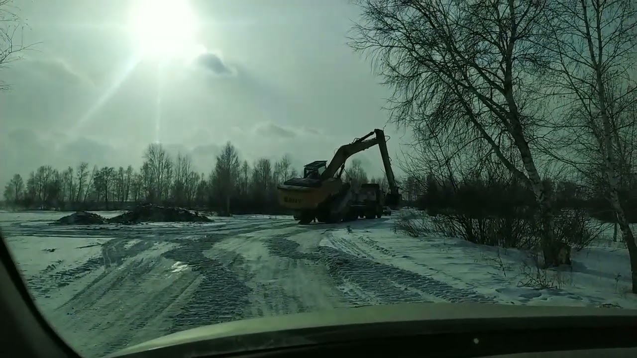 Скользкий трал погрузка экскаватора