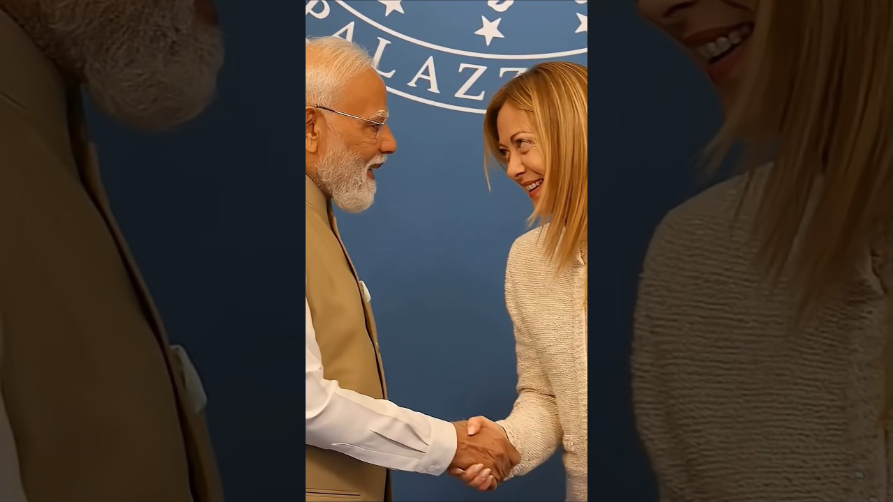 PM Modi 🤝 PM Meloni ❤️#melody#Modi ❤️🙏#sanatanisangita #youtubeshorts #shortsviral#trending