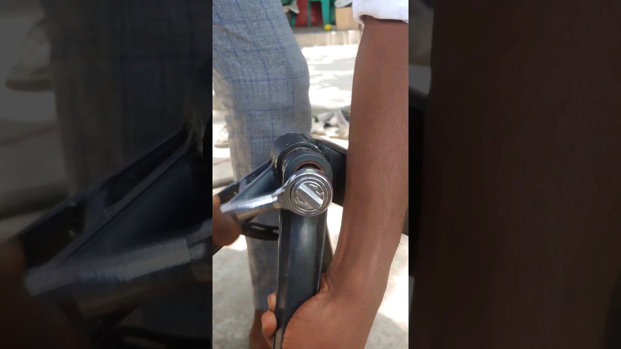 How to remove crankset without crank puller tool #mtb #shorts #montra