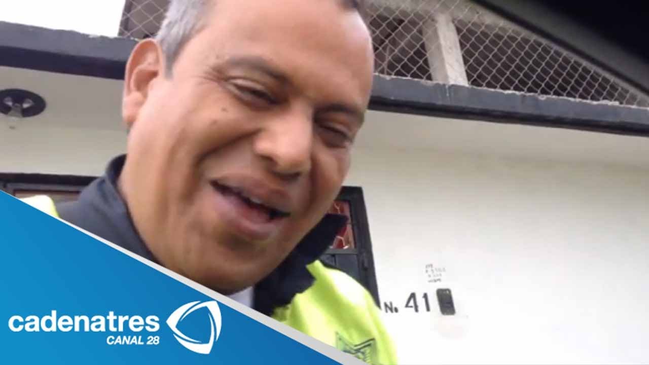 Policía captado amenazando a conductor se defiende de lo ocurrido