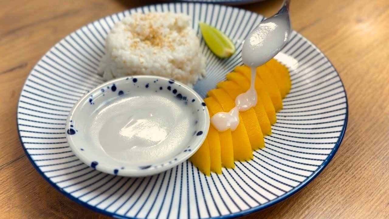 Tajski deser - MANGO STICKY RICE (kleisty ryż z mleczkiem kokosowym i mango)