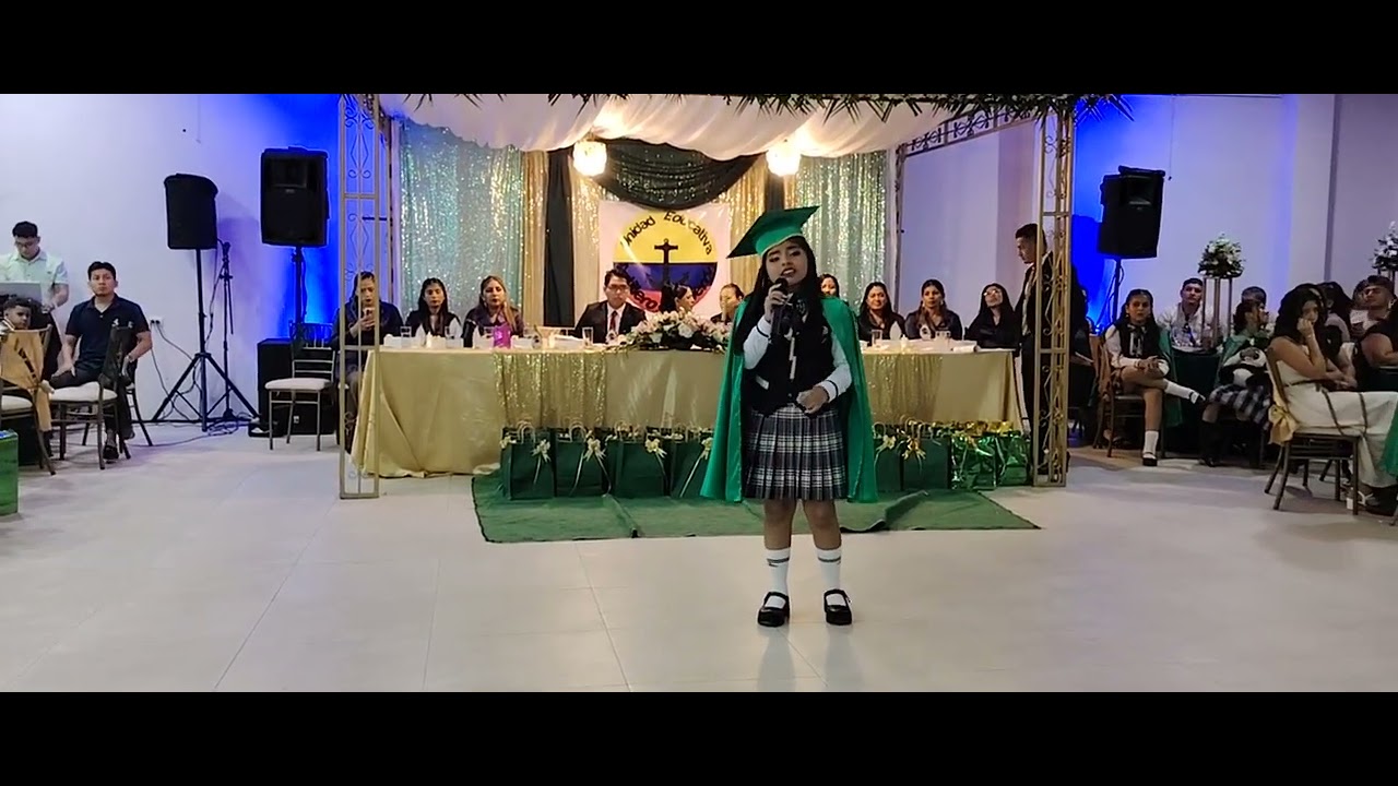 Jazlyn graduación séptimo grado 