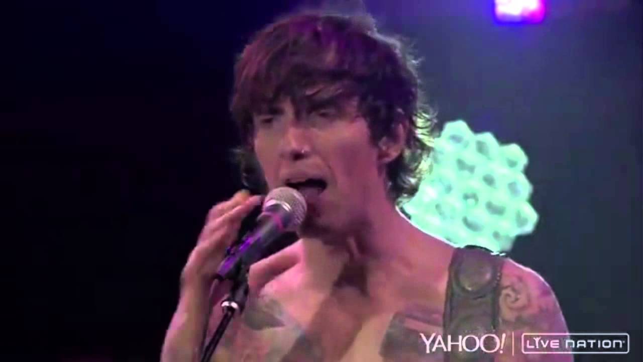 Rack of Glam (Live in Chicago 2015)