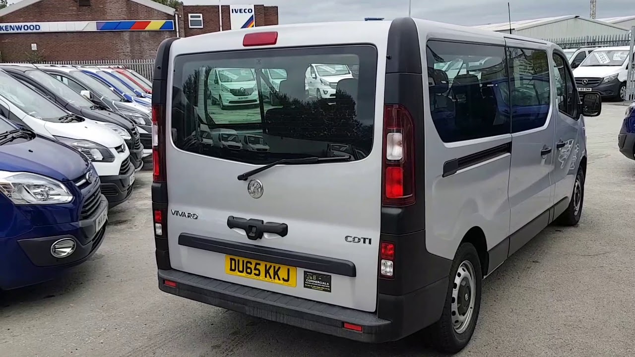 Vauxhall vivaro lwb minibus facelift 9 seater