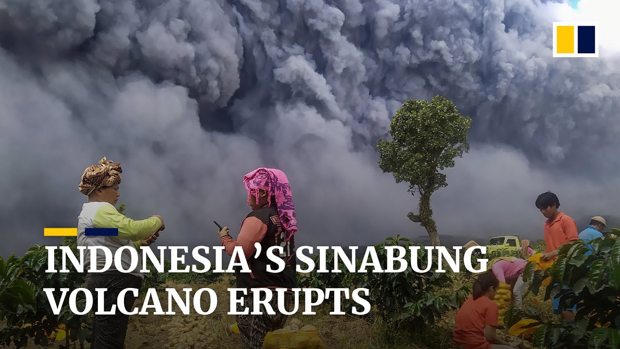 Indonesia&rsquo;s Sinabung volcano erupts, dumping ash on surrounding villages