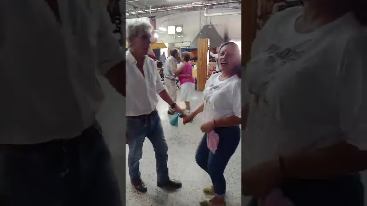Alejandra la trigueñita y Francisco el solareño en el centro entrerriano 