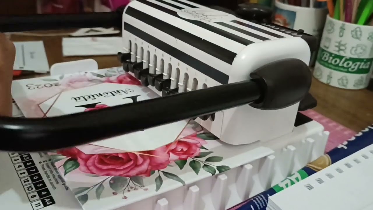 COMO FAZER ENCADERNAÇÃO NA ENCADERNADORA  THE  CINCH| ENCADERNAÇÃO ARTESANAL 💜