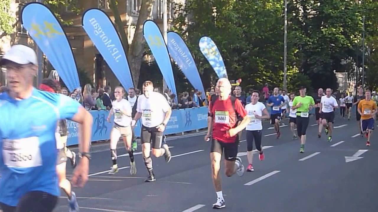Gesamteinlauf Ziel J.P. Morgan Corporate Challenge Lauf - Alle Sieger und Hauptfeld im Ziel #JPMCC