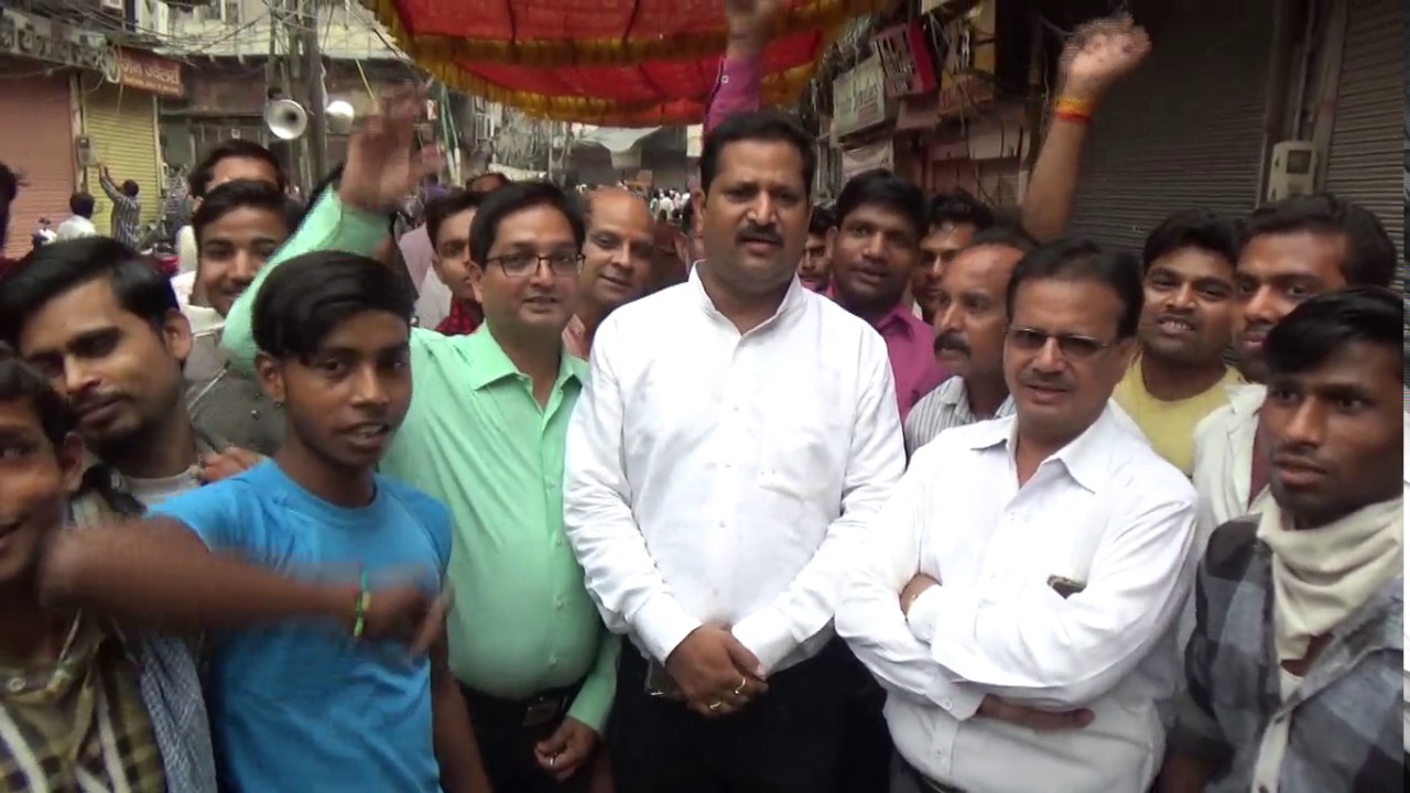 Businessman protest against Double Murder in Agra news in Hindi