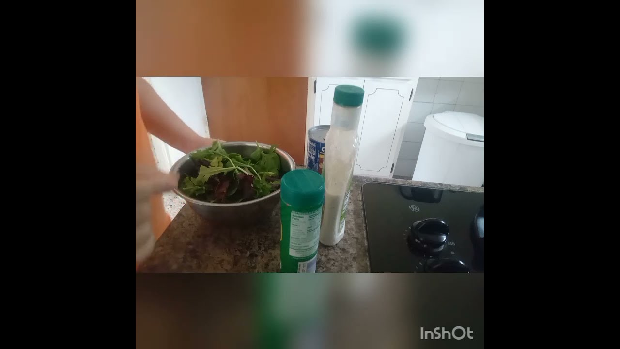 Mira este vídeo para que veas como hago de una manera distinta y diferente la ensalada cesar.