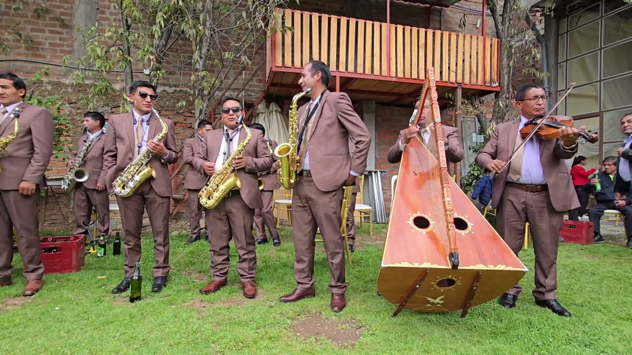 La HIPER ORQUESTA SUMAQ PERU 🎷🎷🎷 HUAYNITOS DEL RECUERDO 2 🎷🎷🎷