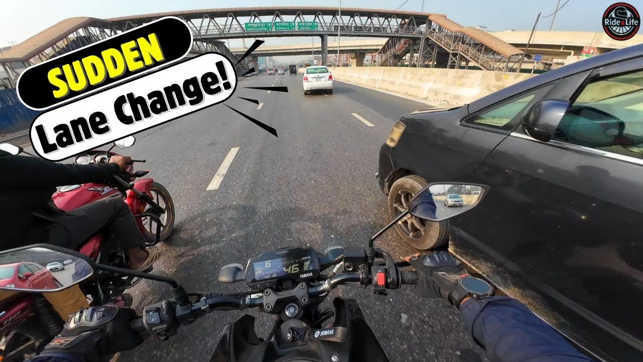 Sudden Lane Change | হঠাৎ লেন চেঞ্জ 😱