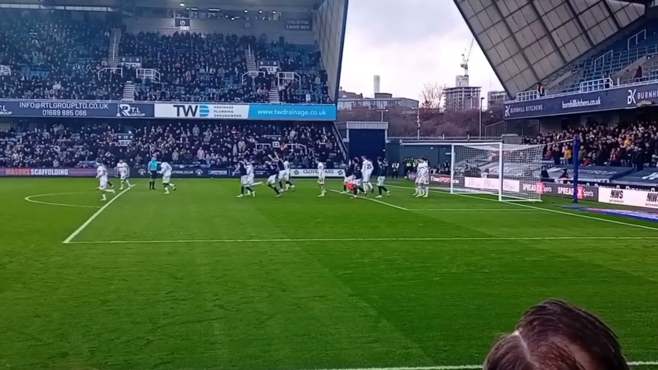Massive points dropped limbs in awayend millwall vs Sheffield United 