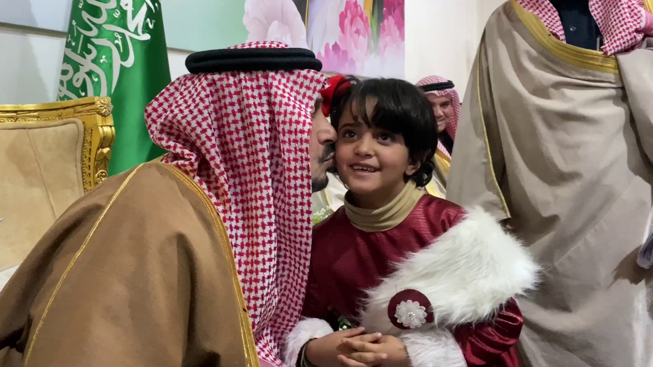 أمير الرياض في منازل الناس في الرين وحديثه عن طريق الرين بيشة