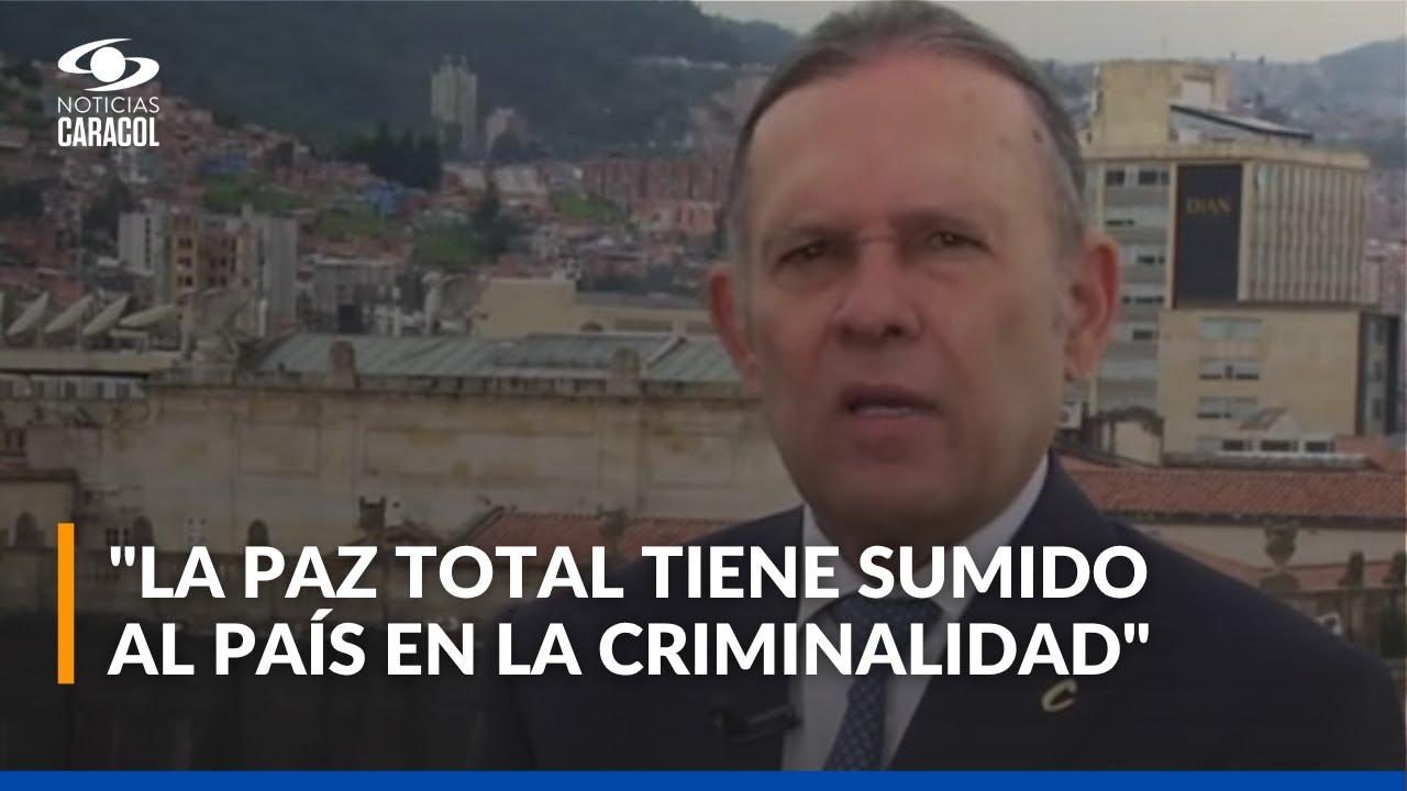 Efra&iacute;n Cepeda, expresidente del Senado, expone ideas con las que espera ser presidente de Colombia