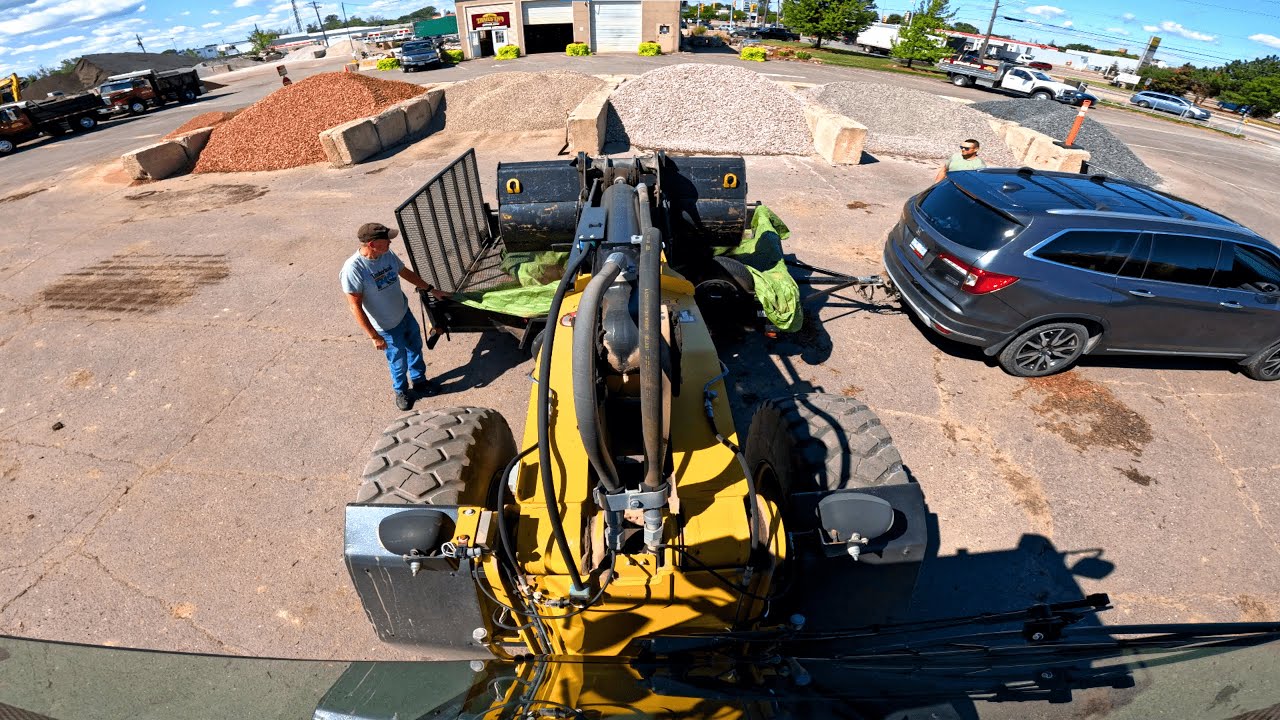 A Day At Work Caterpillar 930H Wheel Loader