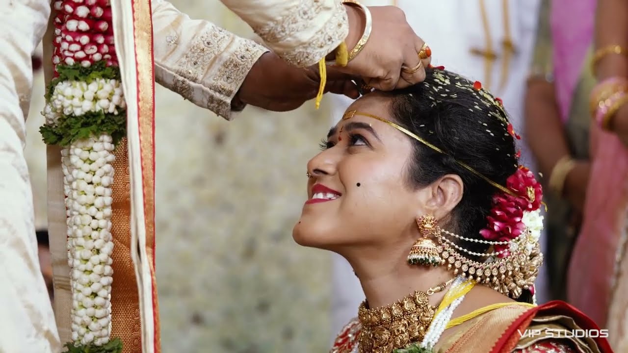 Midhun Kumar ❤️ Priyanka | Beautiful South Indian Wedding Highlights | VIP STUDIOS Nellore