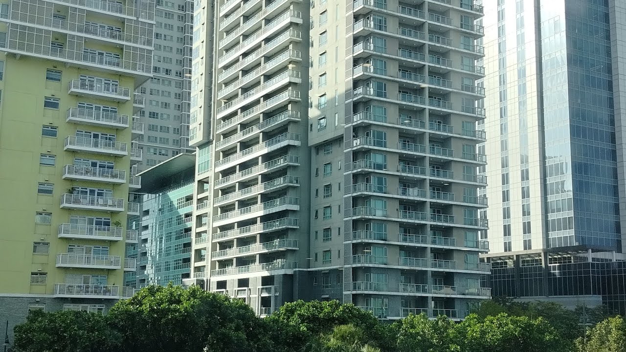 BGC High Street LIVE 🌆 | Night Walk • City Vibes