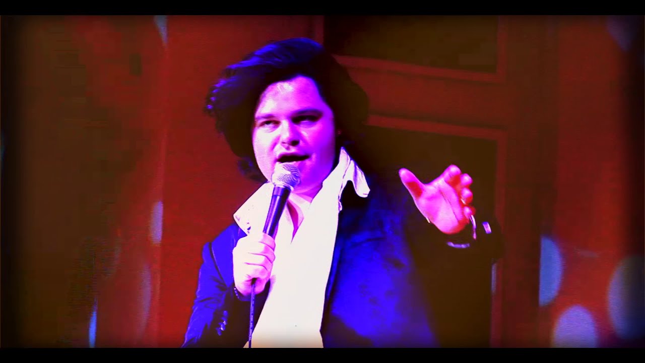 Suspicious Minds (Live) performed by Oliver Harris