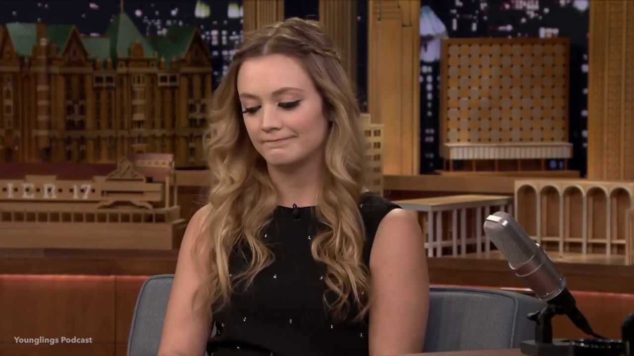 Carrie Fisher & Billie Lourd being pestered with the same exact interview q's for 3 mins straight