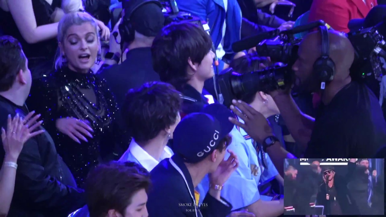 180520 BTS (방탄소년단) V Reaction to Kelly Clarkson’s Opening Performance @BBMAs Fancam