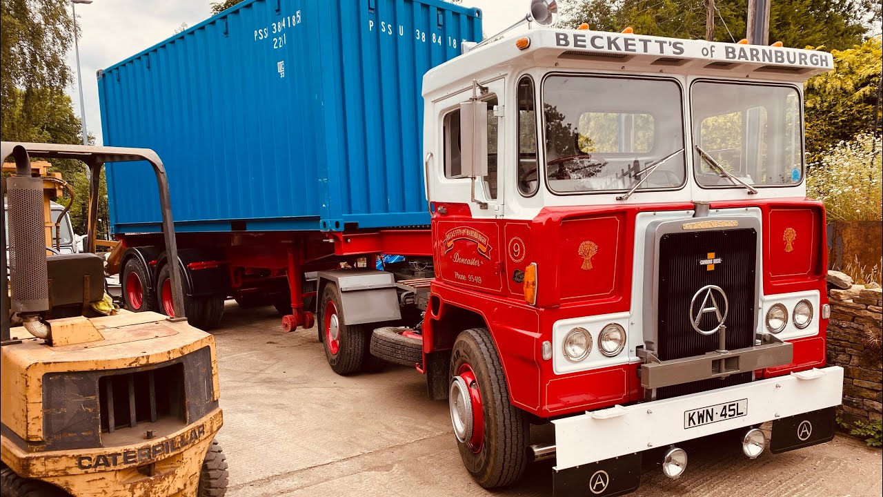 Vintage Australian Atkinson lorry, with cummins engine and road ranger gear box