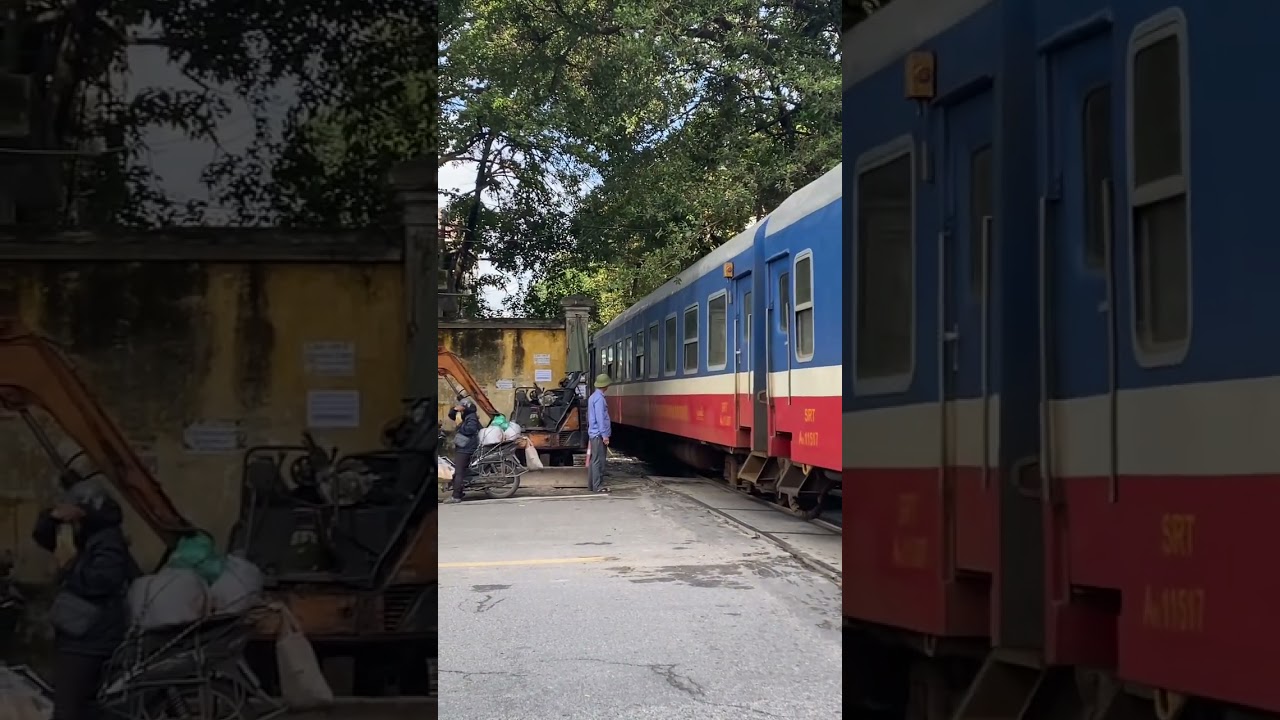 D19E 946 kéo tàu Charter SE43 rời ga Hà Nội ( bản short ) 