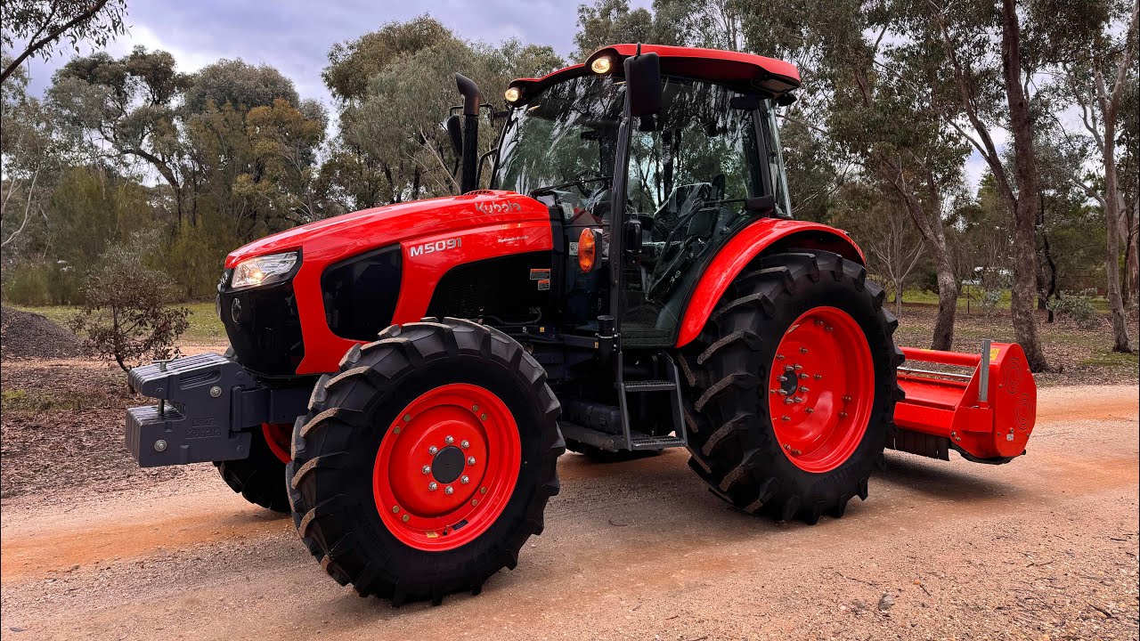 Kubota M5091 with Flail