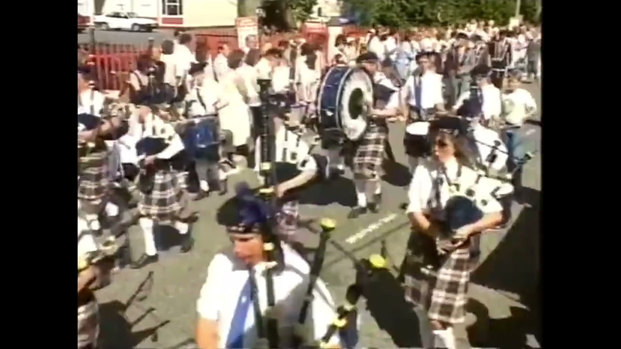Altnaveigh Memorial Pipe Band @ Scarva Return 1989