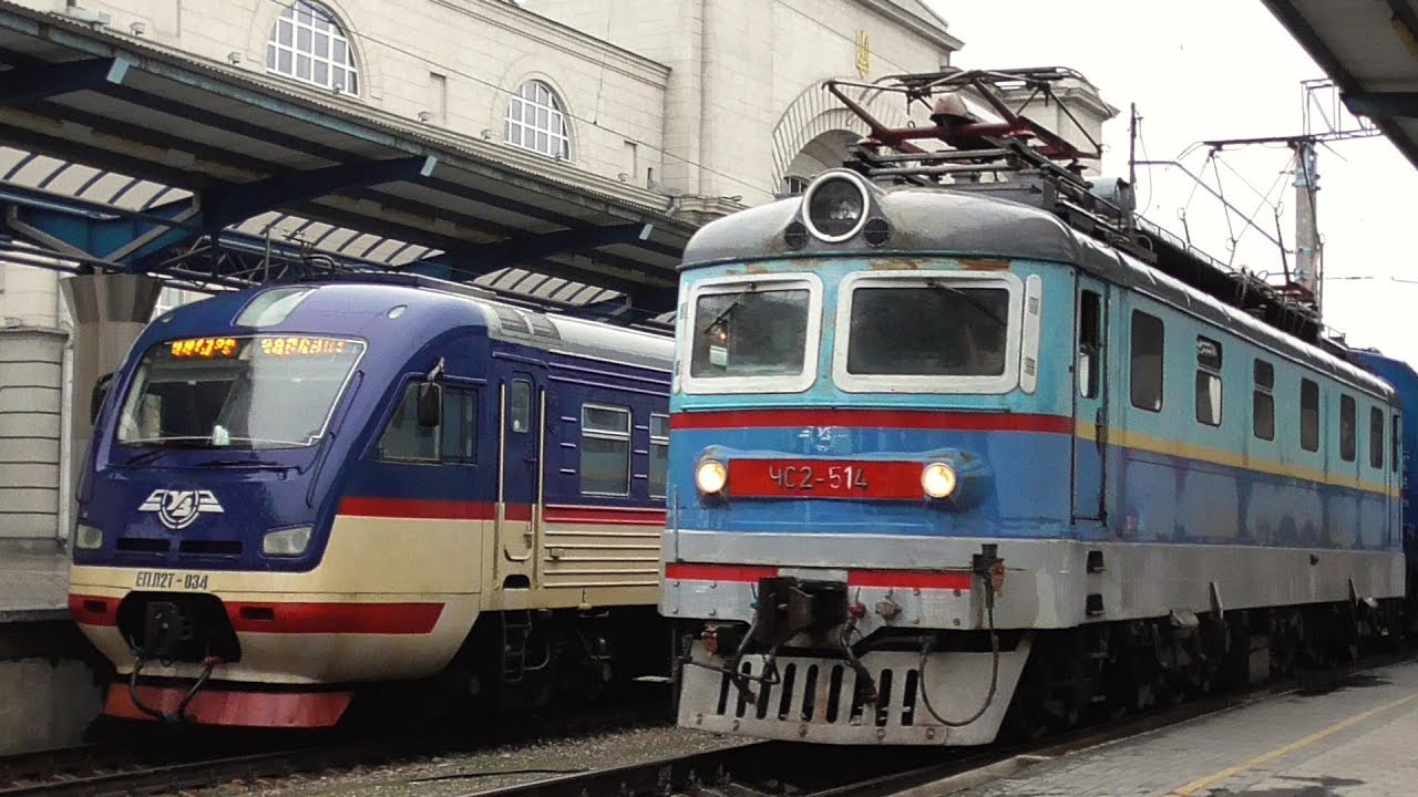 Отправление ЧС2-514 с поездом №106 Днепр - Москва