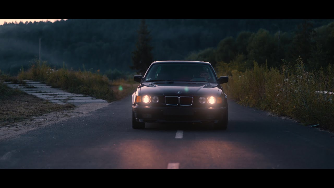E32 740i Orientblau 