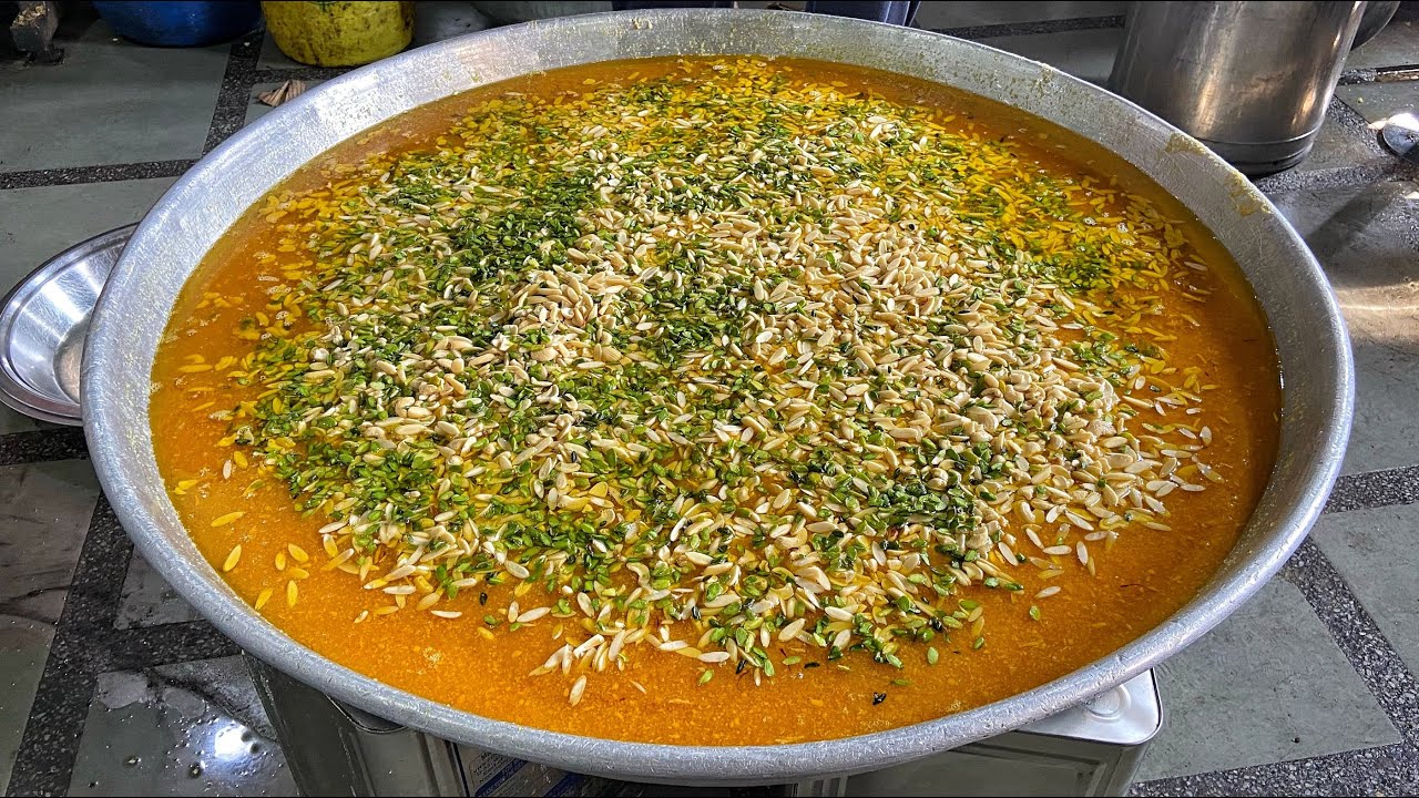 BEST EVER Moong Dal Halwa🤩🤩 इस से tasty मूंग दाल हलवा कहीं नहीं मिलेगा👌🏻👌🏻 Indian Street Food