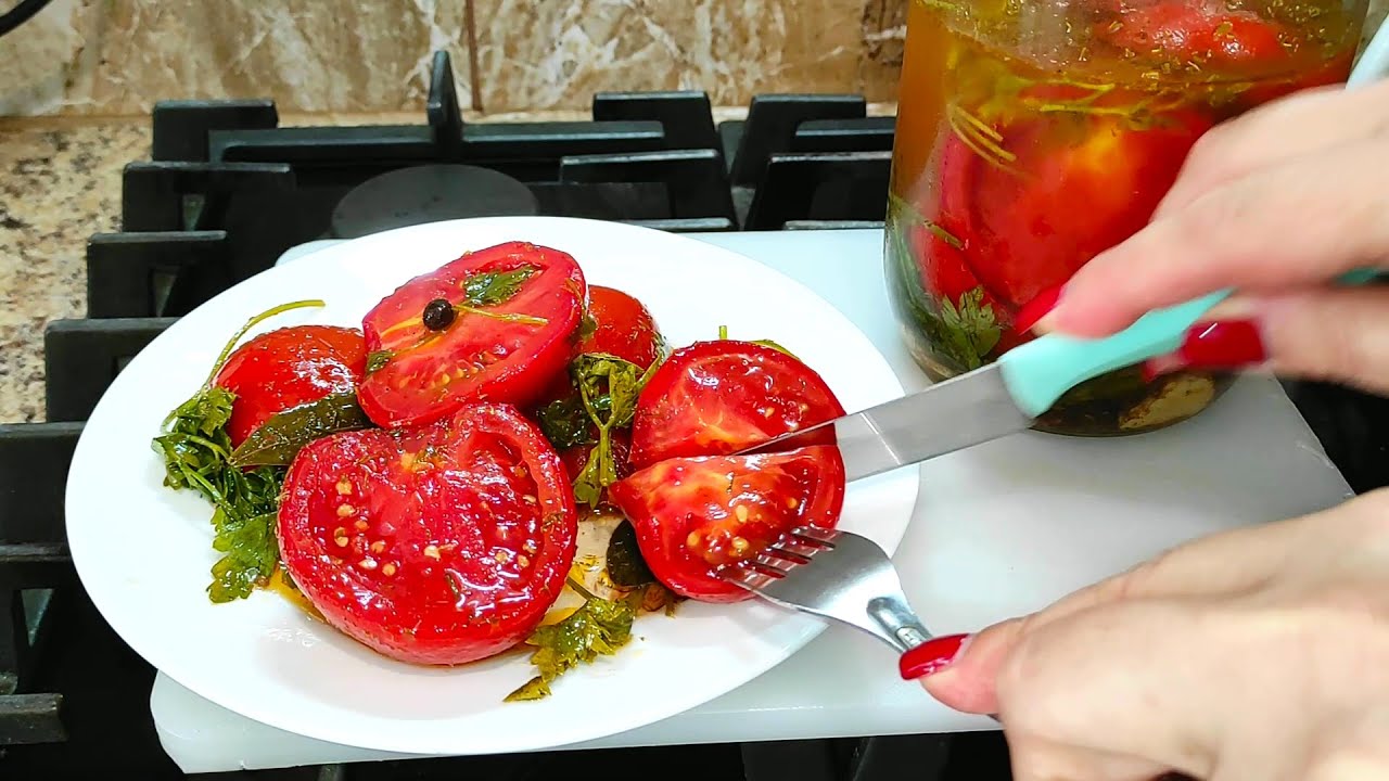 ПОМИДОРЫ НА УЛЕТ! Готовьте Сразу много! Особенно Вкусный Маринад для Помидоров!