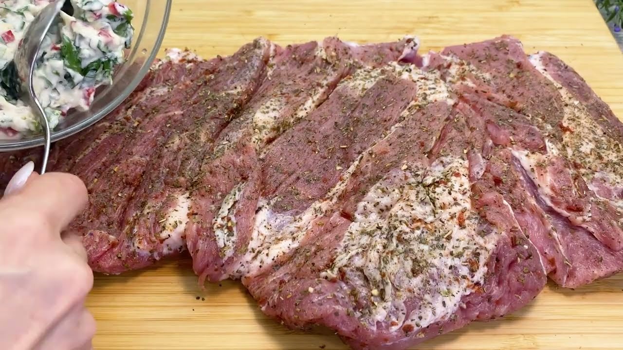 Все гости спрашивали меня о этом мясе, секрет в вкусной начинке.