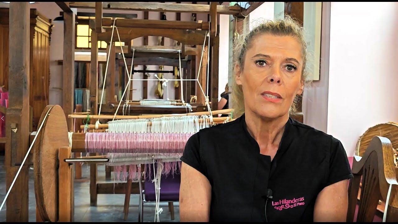 La sobreviviente artesanía de la seda en La Palma, de la mano de la hilandera Carmen Nieves Díaz