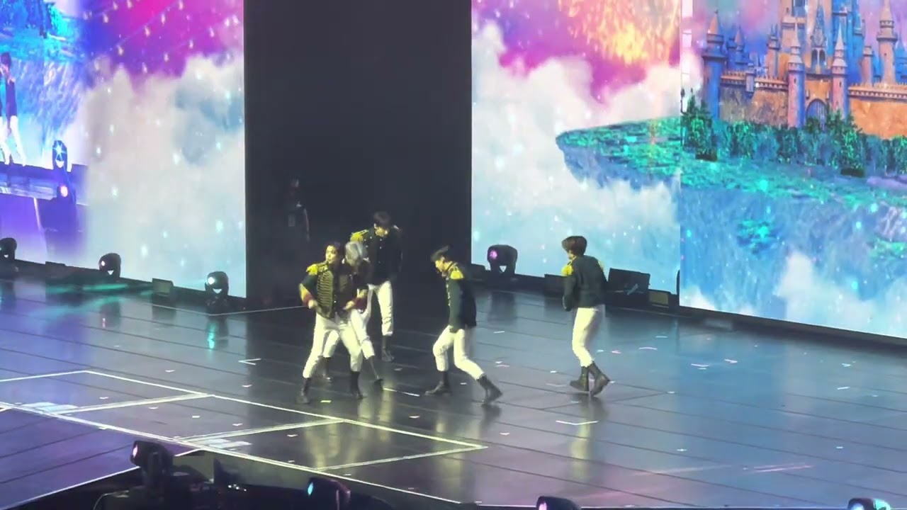 [TXT] Blue Hour - Live in Singapore “ACT:SWEET MIRAGE”