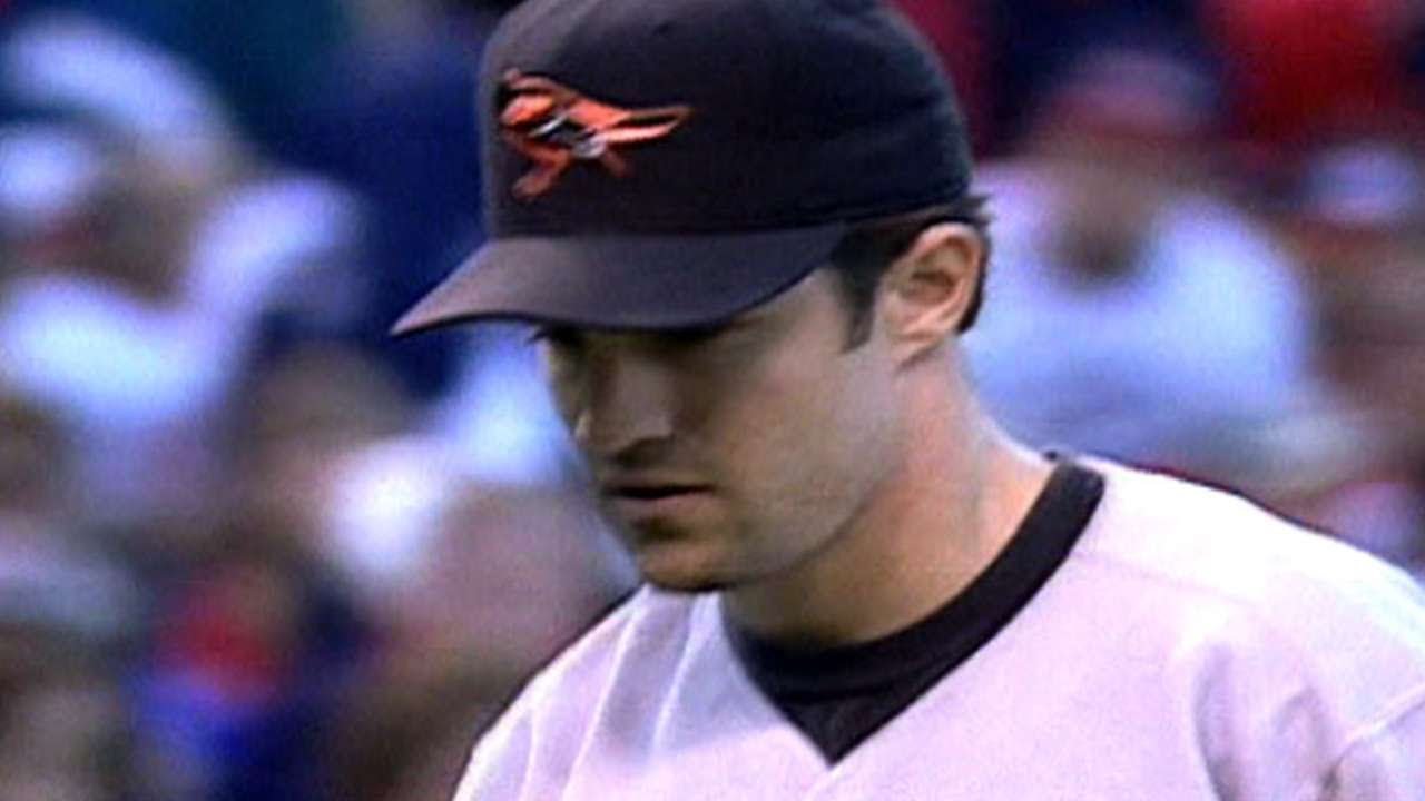 1997 ALCS Gm3: Mussina fans 15 Indians for LCS record