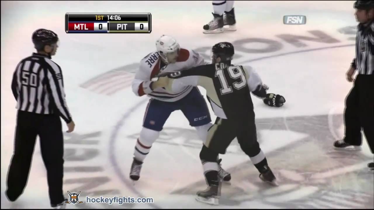 Maxim Lapierre vs Mike Comrie Oct 9, 2010