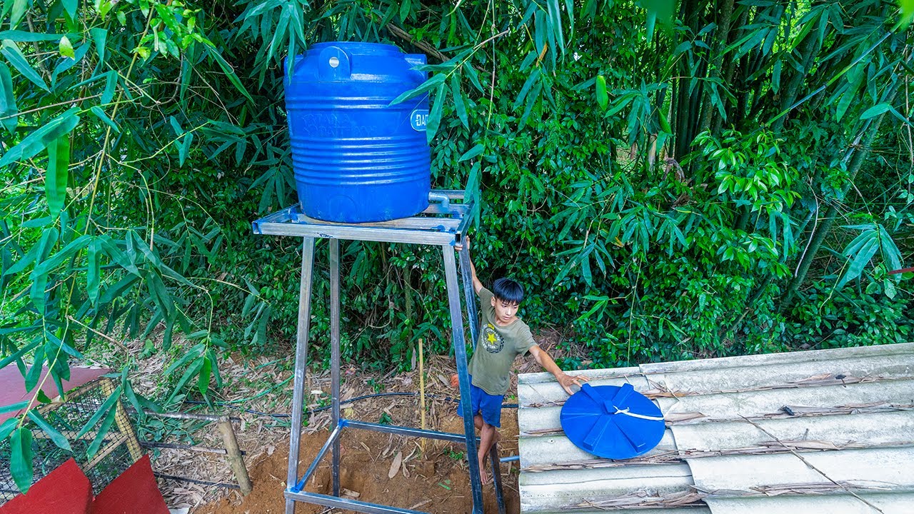 🚿 Orphan Boy Fixes Water Tank with Help from Mrs. Bach Tuyet &ndash; A Stronger System