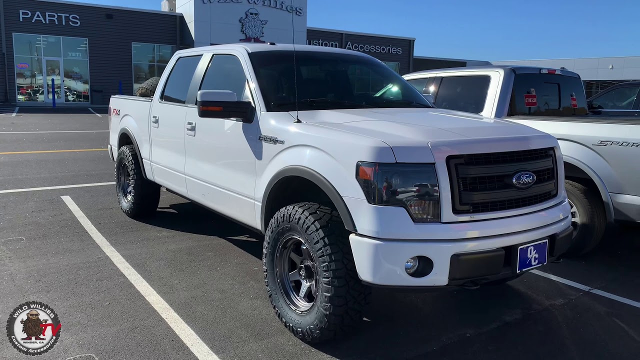 Ford F150 FX4 2013 года сравнялся с землей на 35-секундном топливном шоке в Акинсе