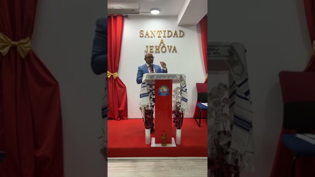 Hebreos 13:17 “Obedeced a vuestros Pastores y sujetaos a ellos”