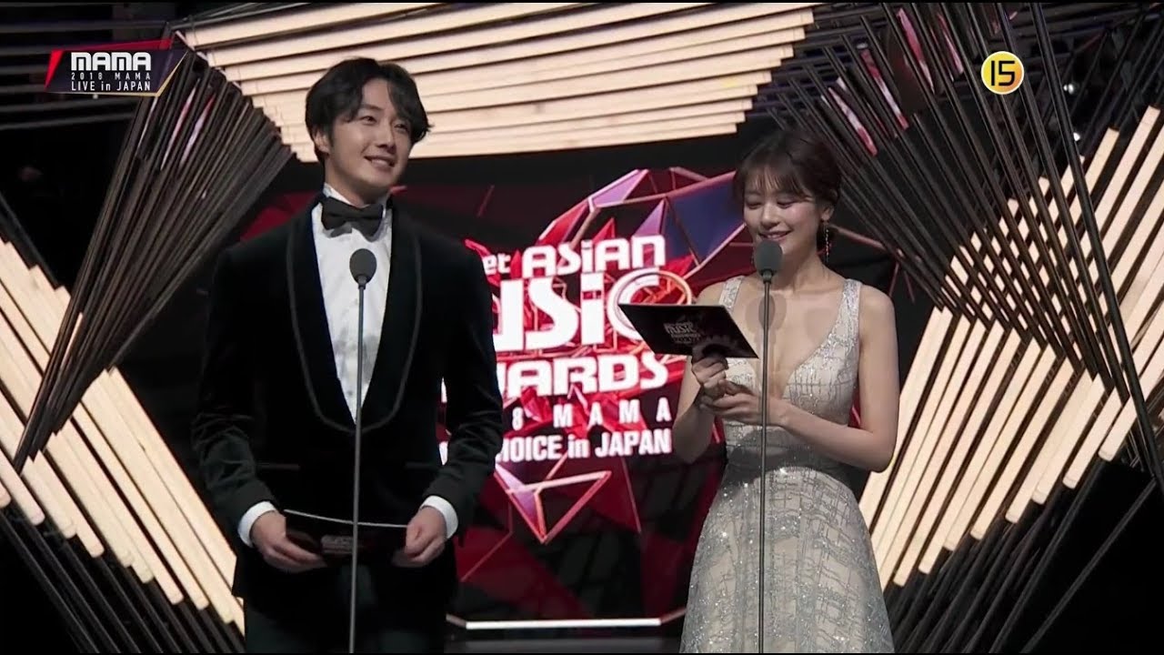 [ENG sub] 20181212 Jung Il Woo at MAMA Fans' Choice in Japan - Presenting Award
